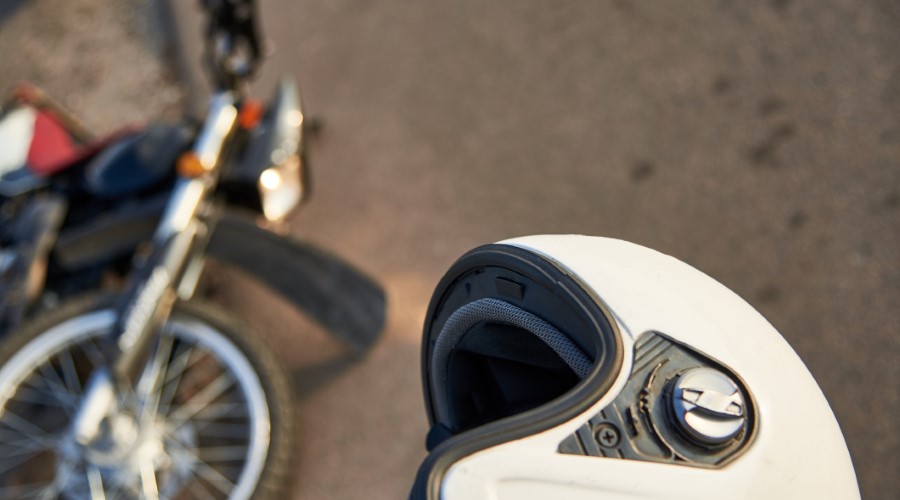 Are helmets required for motorcyclists in North Carolina?