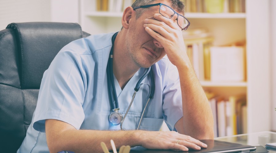 Can a medical malpractice case be settled out of court in North Carolina?