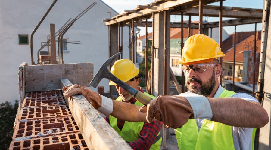 Who can be held liable in a construction accident case in North Carolina?
